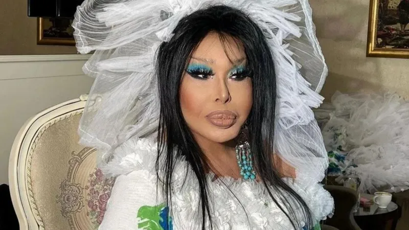 Bülent Ersoy'un Villası Alevlere Teslim Mi? Diva Son Anda Kurtuldu!