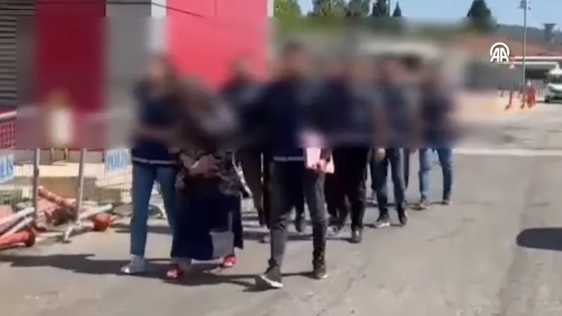 Dehşete düşüren cinayet: 25 yaşındaki kızını boğarak öldürdü