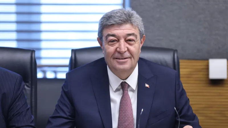 Şok! AK Partili Vekil Kaza Geçirdi: Dursun Ataş Ankara Yolunda!