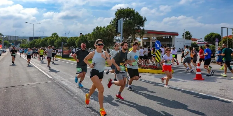 Çeşme Maratonu: 29 Ülkeden Rekor Katılım! Nefesler Tutuldu