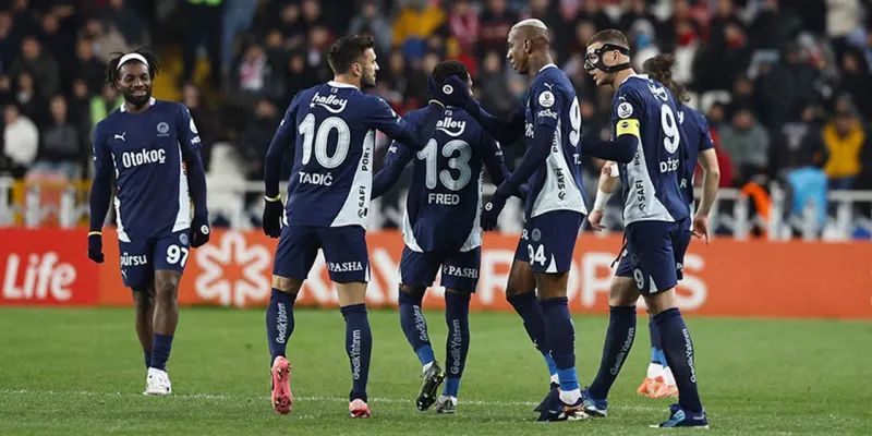 Fenerbahçe'ye Şok! Kayserispor'da 2 Yıldız Sakatlandı