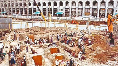 Hz. Hatice'nin Evi: Mimar Sinan'ın İzleri! Şok Detay