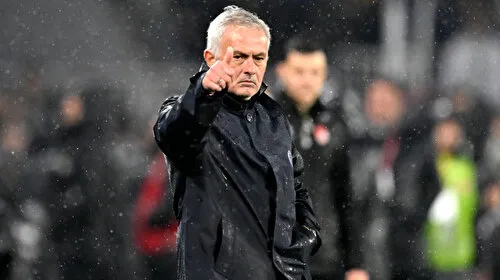 Mourinho'dan Hakemlere Penaltı İsyanı! VAR Neden Çağırmadı?