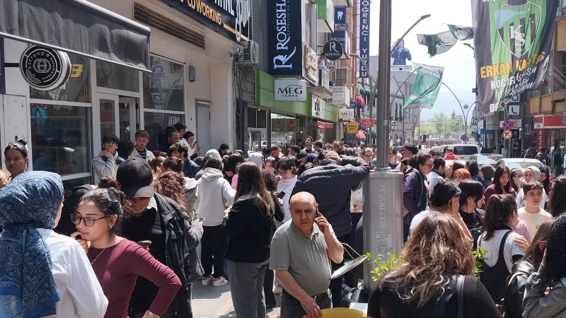 Kabine üyelerinden İstanbul'daki deprem sonrası "geçmiş olsun" mesajı