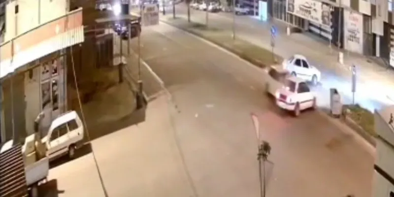 Şanlıurfa'da Feci Kaza: 1 Ölü, 2 Yaralı! Görüntüler Şoke Etti!