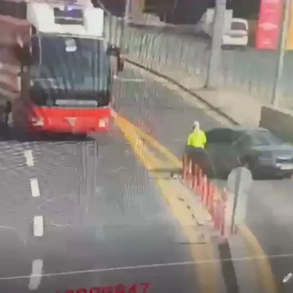 CHP Otobüsü Polise Saldırdı Mı? Yerlikaya'dan Şok Paylaşım!
