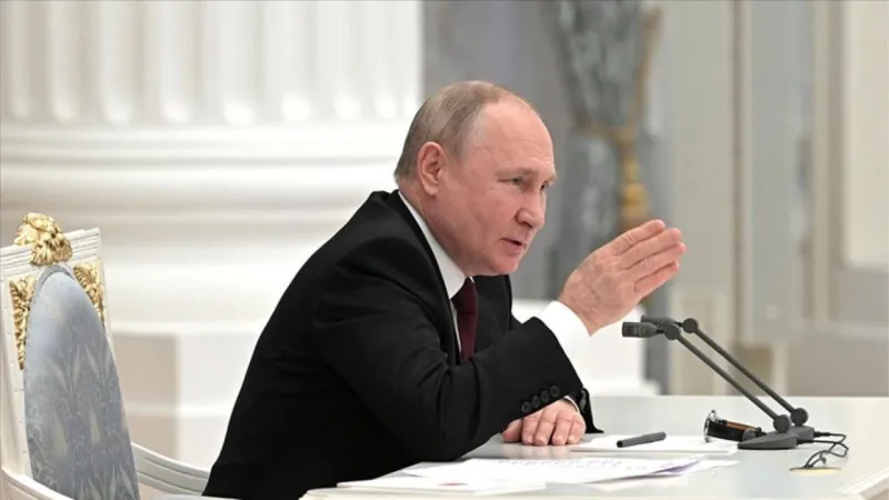 Putin, İsrail'in İran nükleer santralinde çalışan Rusların güvenliğini "sağlamayı" kabul ettiğini açıkladı