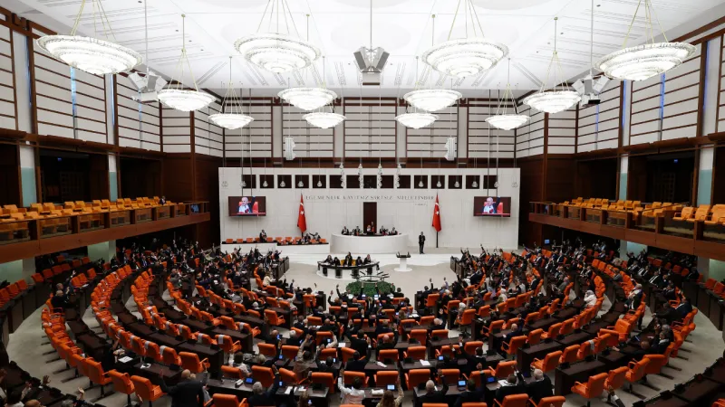 TBMM'ye yeni dokunulmazlık dosyaları sevk edildi: Aralarında Özgür Özel ve Tülay Hatimoğulları da var