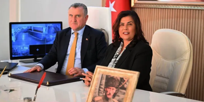 Çerçioğlu'ndan Şaşırtan Hamle! Bakan Bak'ın Yüz İfadesi Her Şeyi Anlattı